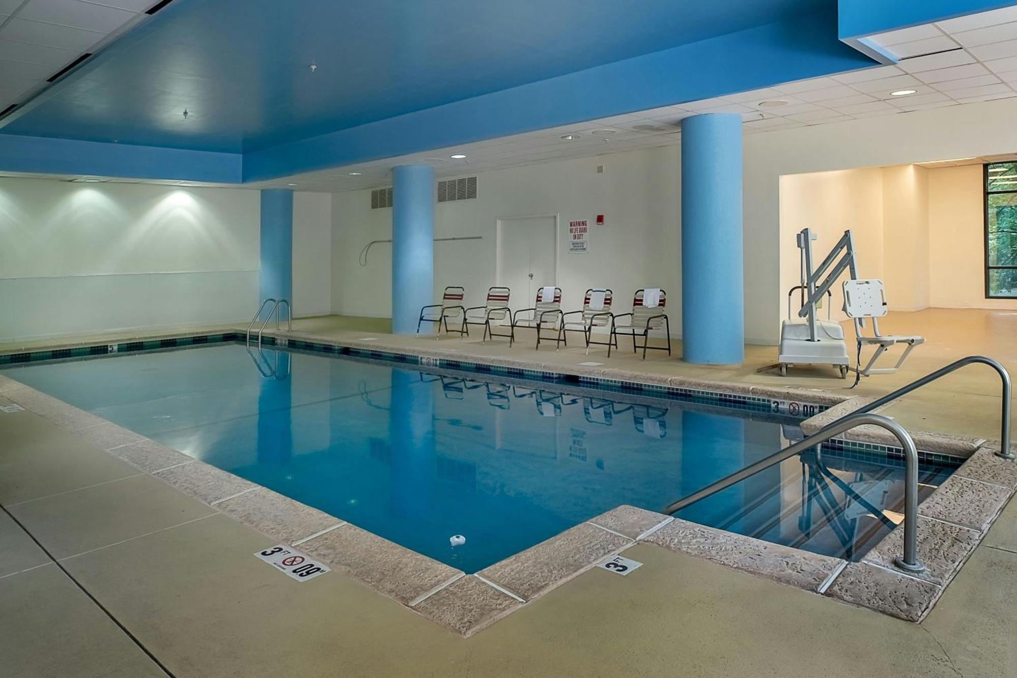 Marriott St. Louis West Hotel Честърфийлд Екстериор снимка