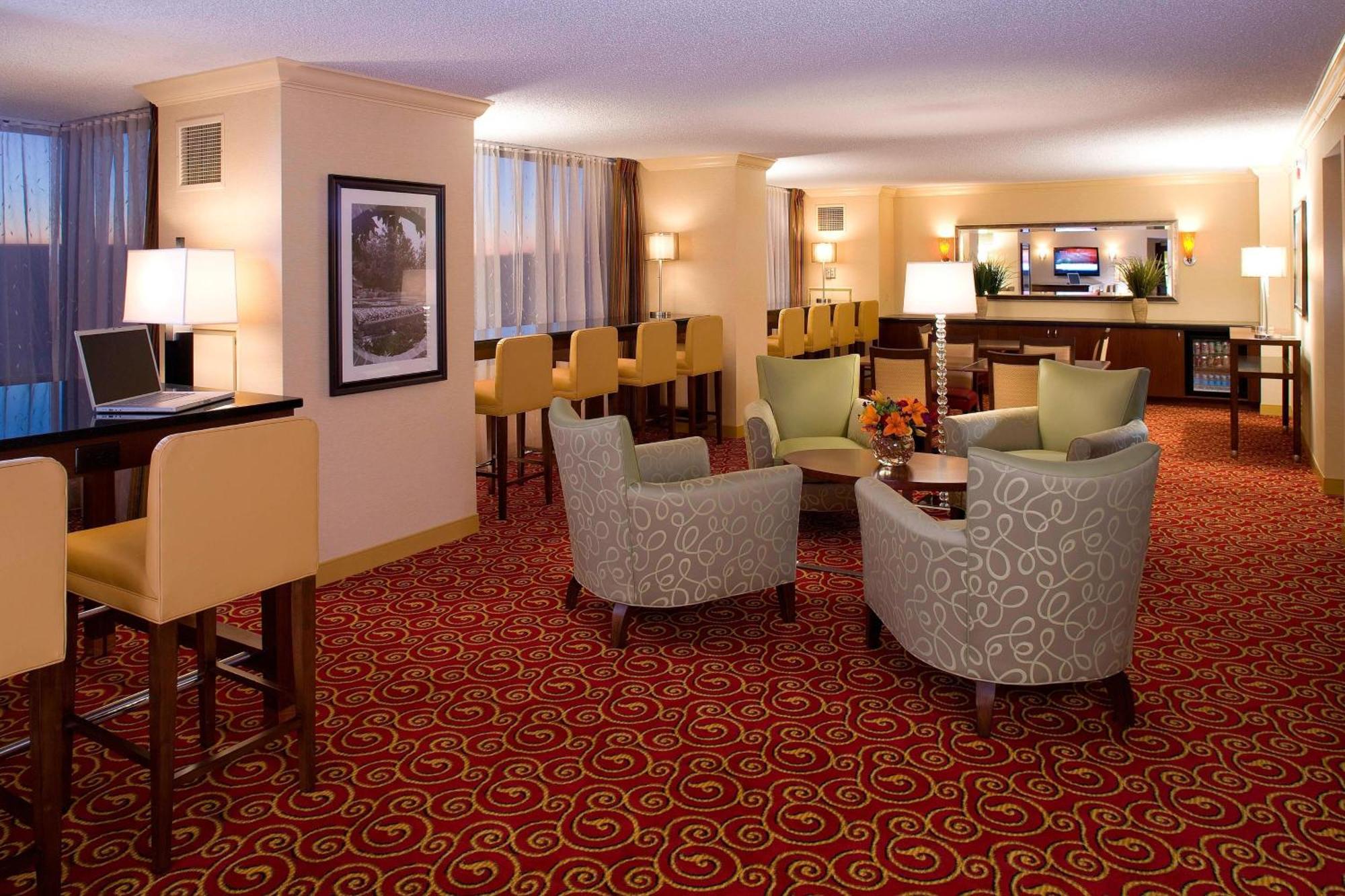 Marriott St. Louis West Hotel Честърфийлд Екстериор снимка