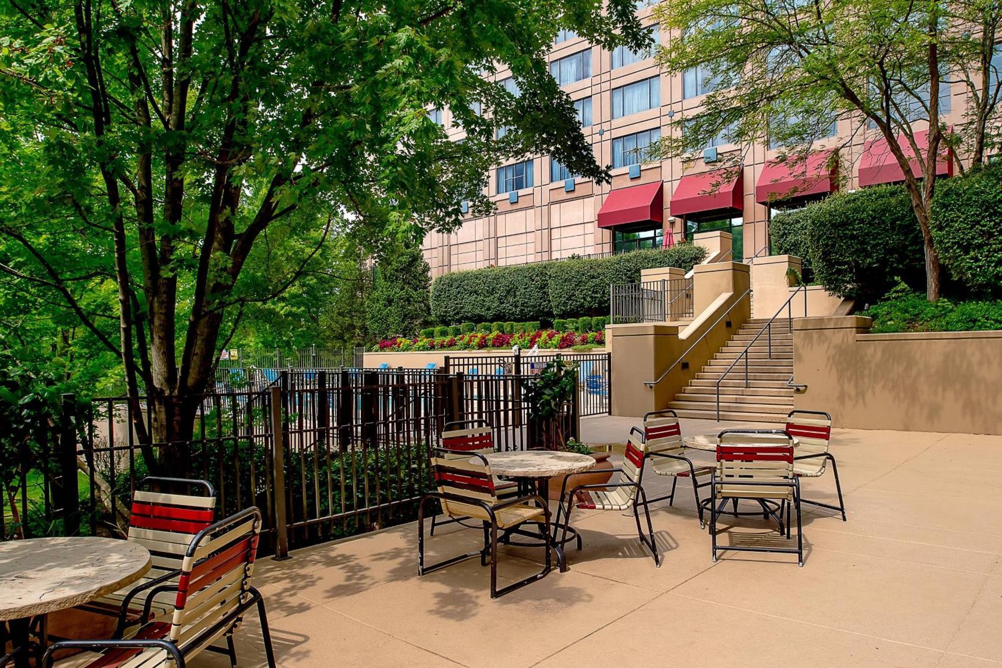 Marriott St. Louis West Hotel Честърфийлд Екстериор снимка
