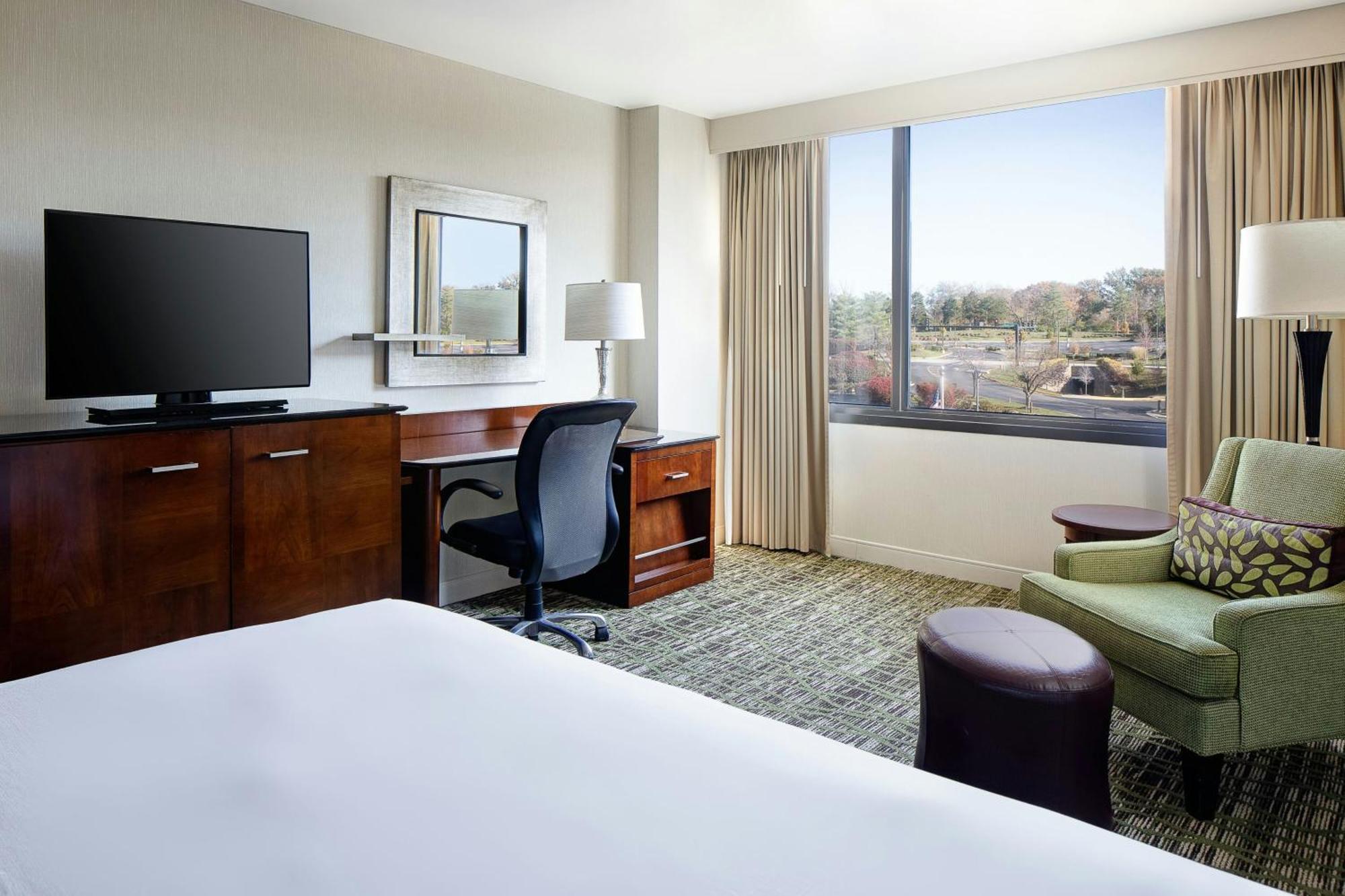 Marriott St. Louis West Hotel Честърфийлд Екстериор снимка
